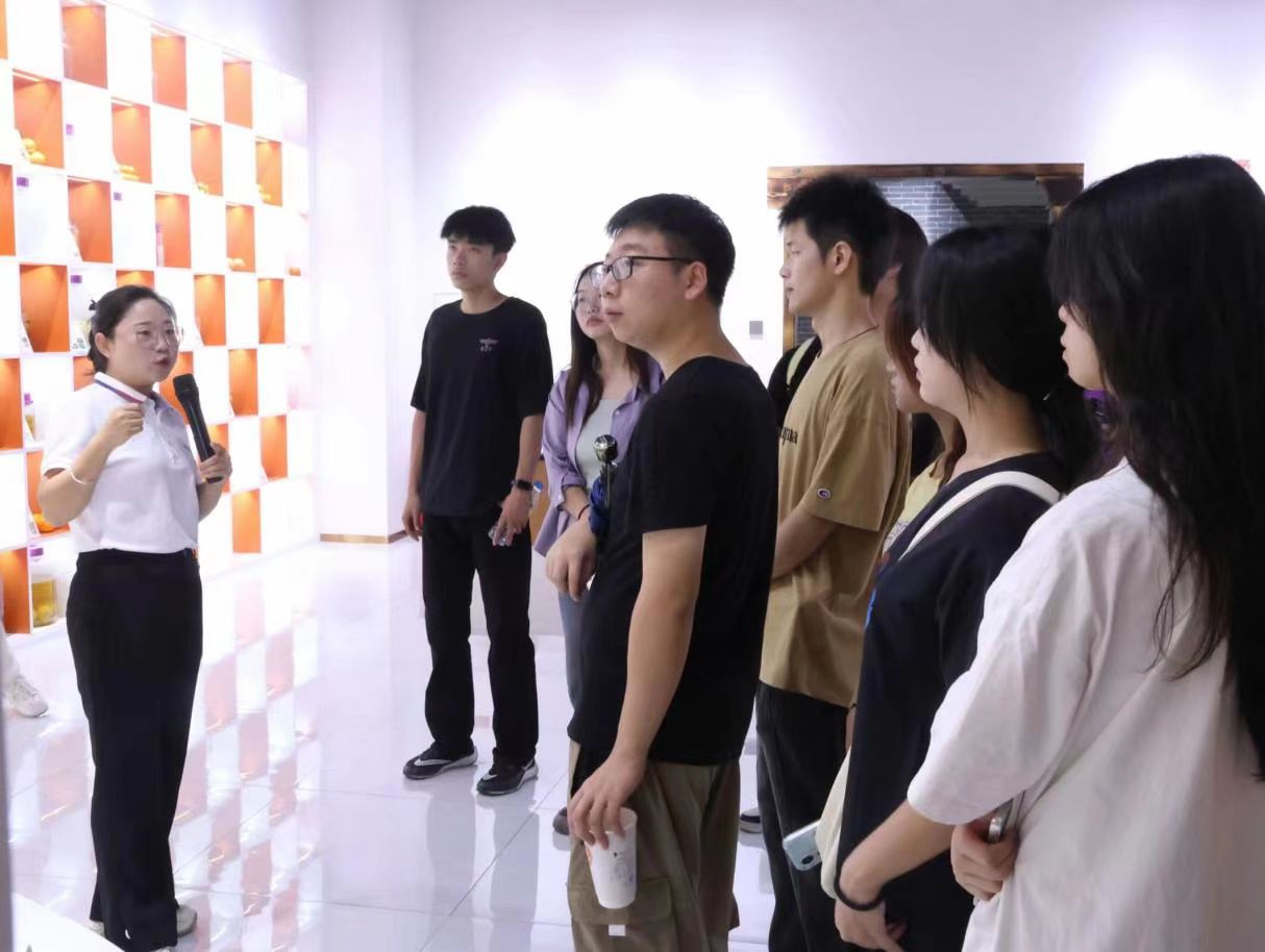 武漢東湖學(xué)院來秭開展 暑期“三下鄉(xiāng)”社會實(shí)踐活動