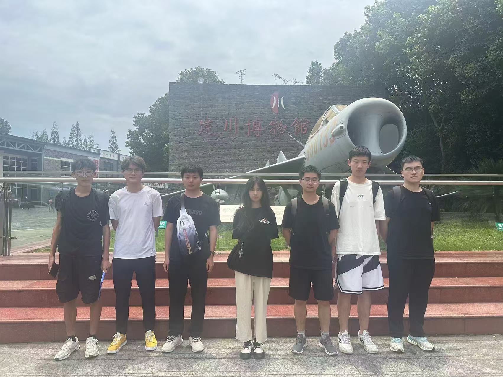 在建川博物館，與歷史對(duì)話 ——西南石油大學(xué)“追憶滄桑歲月”實(shí)踐隊(duì)