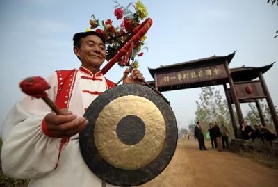 滁院學(xué)子三下鄉(xiāng)：探尋花鼓燈文化，感受“東方芭蕾”之美