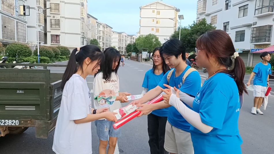 快板與法律齊飛，短劇共普法一色