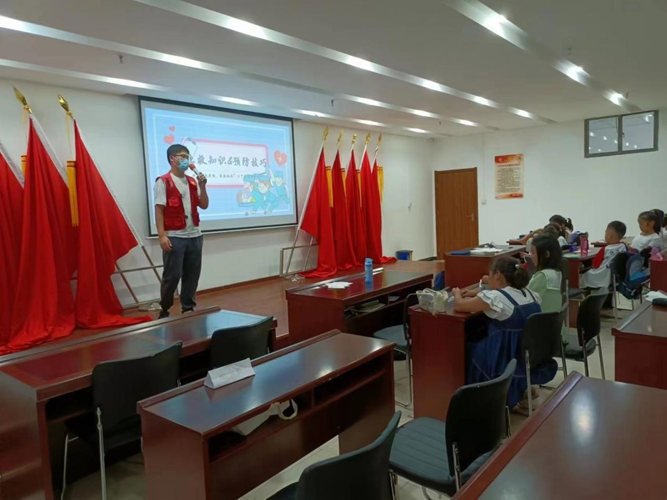 點(diǎn)亮健康的燈塔——在社區(qū)播撒急救與傳染病防治的種子