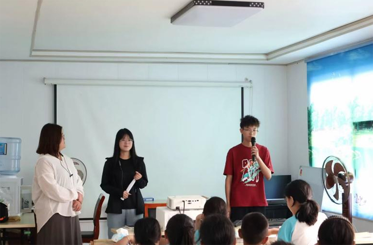 用青春之火照亮鄉(xiāng)村教育——山東大學(xué)（威海）小樹林支教團(tuán)臨沂汪溝鎮(zhèn)支教開營儀式