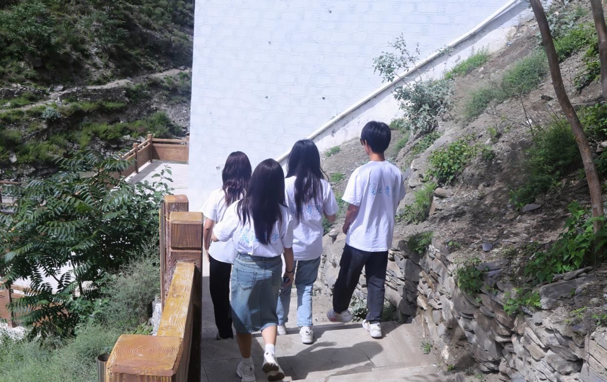 成理學子“三下鄉(xiāng)”實踐紀實：重溫歷史榮光，再啟長征新程