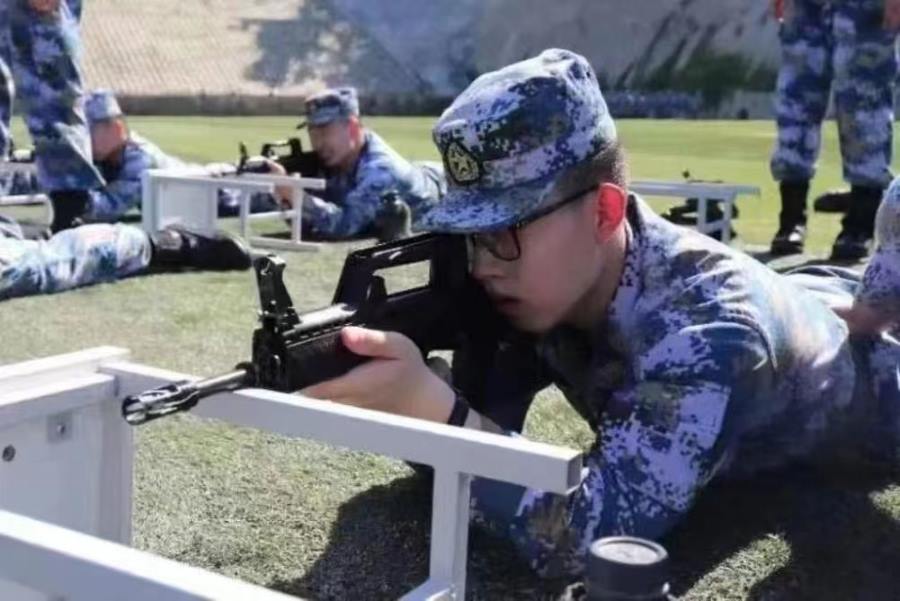 圖為陳家龍早期訓(xùn)練課畫面
