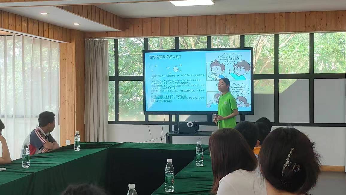書屋宣講潤童心，利劍護蕾筑安全