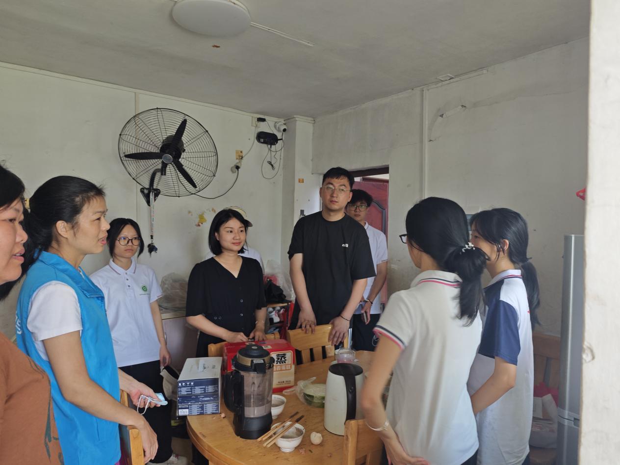 科技師大愛心走訪，入戶送溫暖