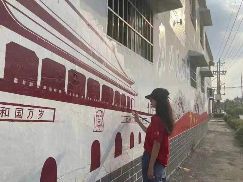 安陽工學(xué)院三下鄉(xiāng)觀察團:小我融大我，富強路有我開展活動