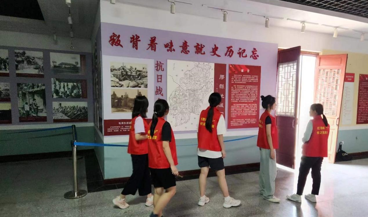 貴大學(xué)子三下鄉(xiāng)：重走紅色道路，傳承紅色精神