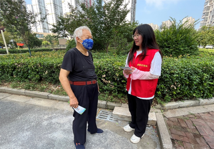 徐工學(xué)子暑期社會(huì)實(shí)踐：垃圾分類(lèi)，青春助力