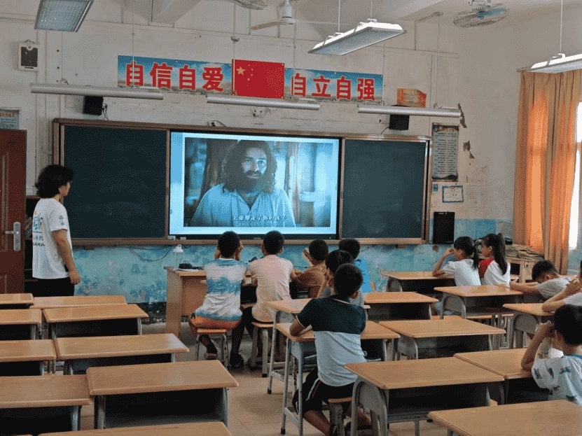 數(shù)海玖帆“三下鄉(xiāng)”活動持續(xù)升溫，吳川市林屋小學藝術氛圍濃厚