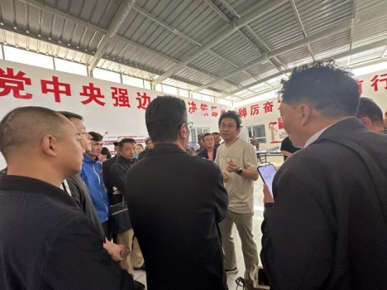 師領(lǐng)學(xué)子赴阿合奇，液助養(yǎng)殖興科學(xué)風(fēng)