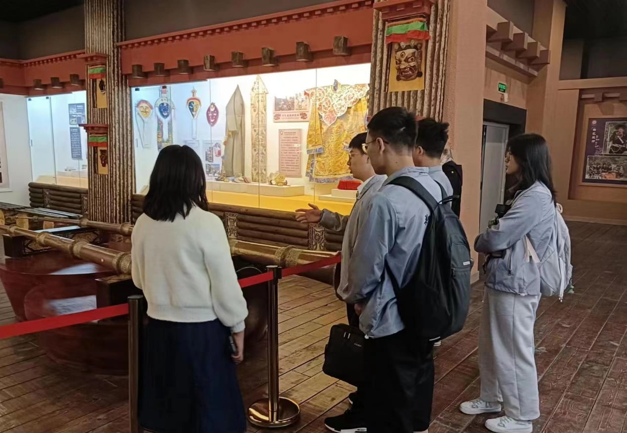 穿越臧東南博物館：揭秘藏東南非物質(zhì)文化遺產(chǎn)的魅力