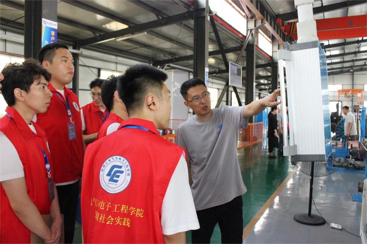 哈爾濱理工大學(xué)電氣學(xué)院“菁耘龍江”促留省就業(yè)實(shí)踐團(tuán)赴哈爾濱交聯(lián)電力電纜制造有限公司展調(diào)研座談